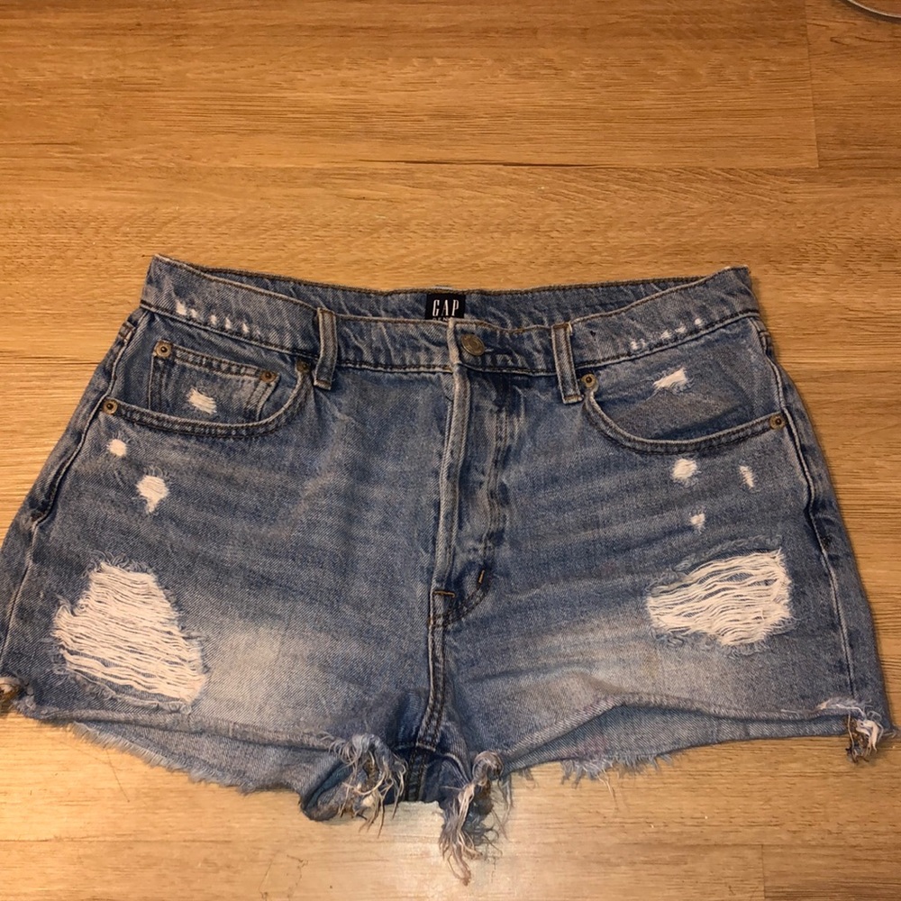 Gap distressed shorts